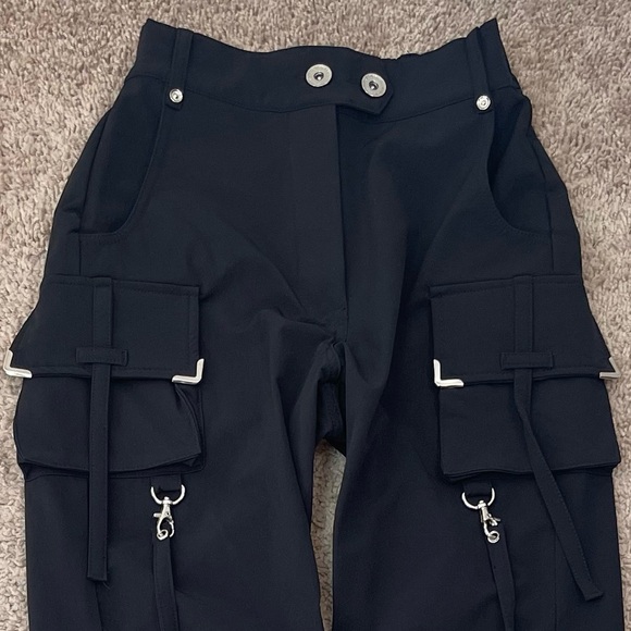 Maniere De Voir Black High-Rise Women’s Cargo Nylon Blend Utility Pants Size 6 - Picture 4 of 15